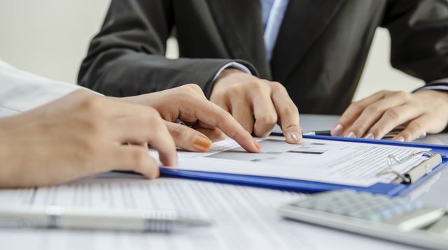 Essential things to check when choosing an online trading platform